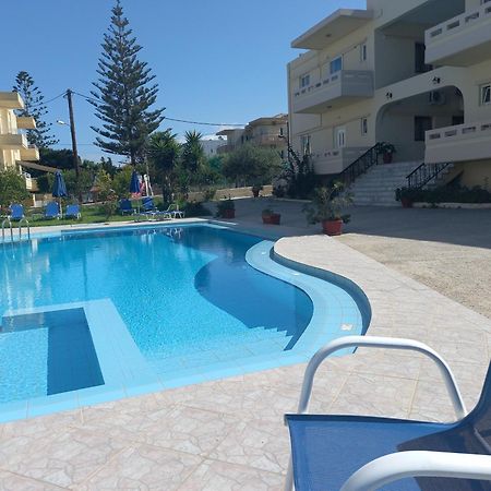 Michalis Litinas Apartments Agia Marina Dış mekan fotoğraf