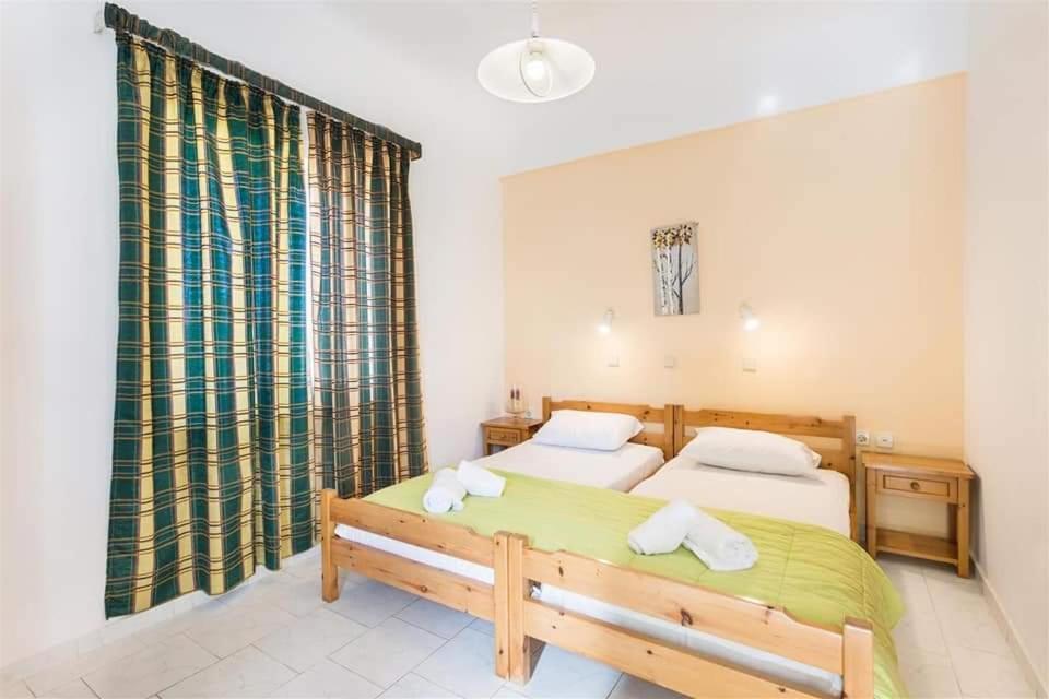 Michalis Litinas Apartments Agia Marina Dış mekan fotoğraf