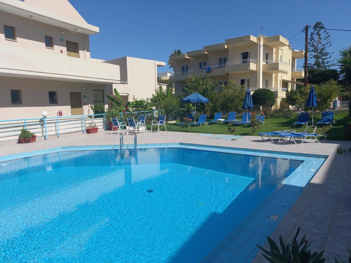 Michalis Litinas Apartments Agia Marina Dış mekan fotoğraf