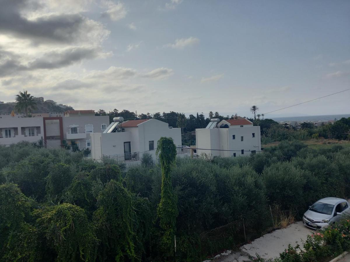 Michalis Litinas Apartments Agia Marina Dış mekan fotoğraf