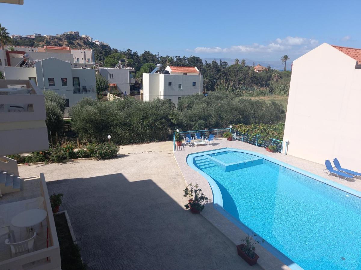 Michalis Litinas Apartments Agia Marina Dış mekan fotoğraf